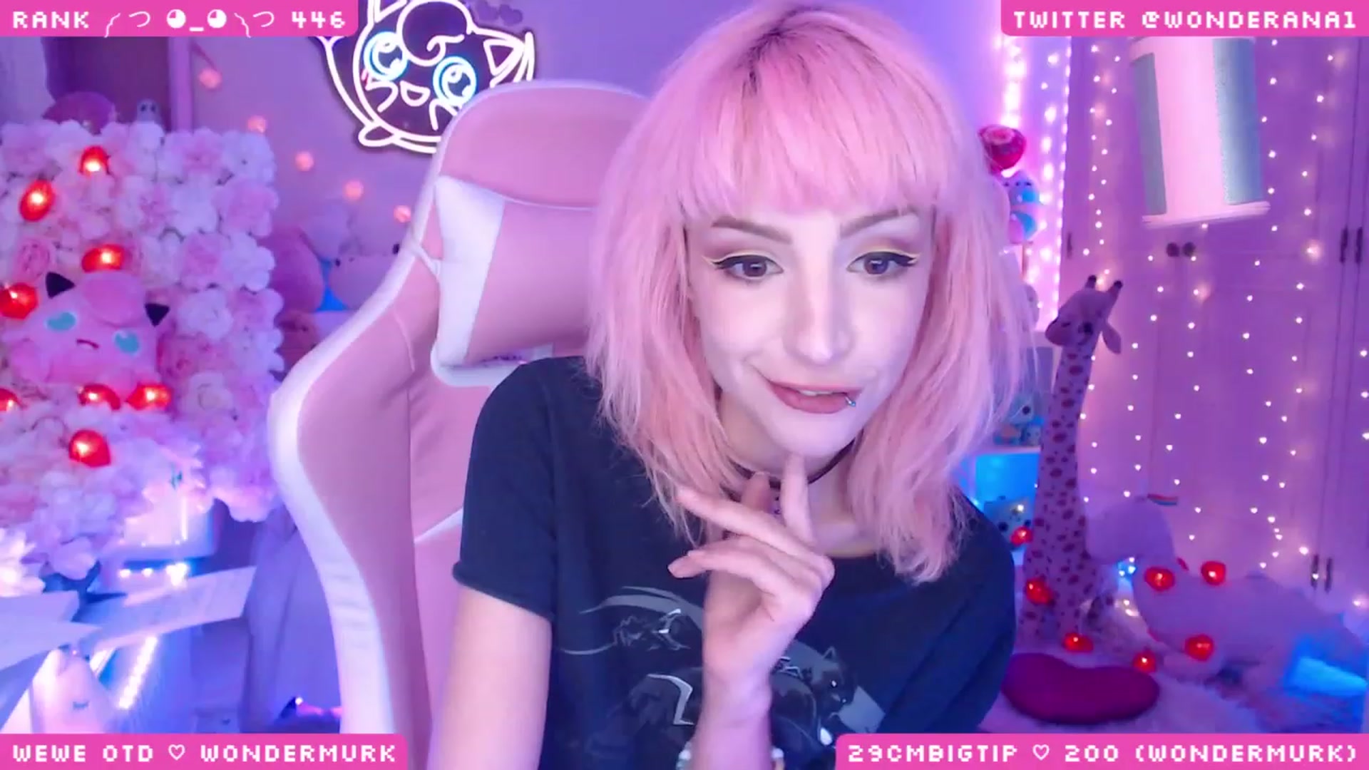 Gallery image thumbnail from WonderAna's myfreecams stream on, 06/01/2023, 01:56 image 19 of 20