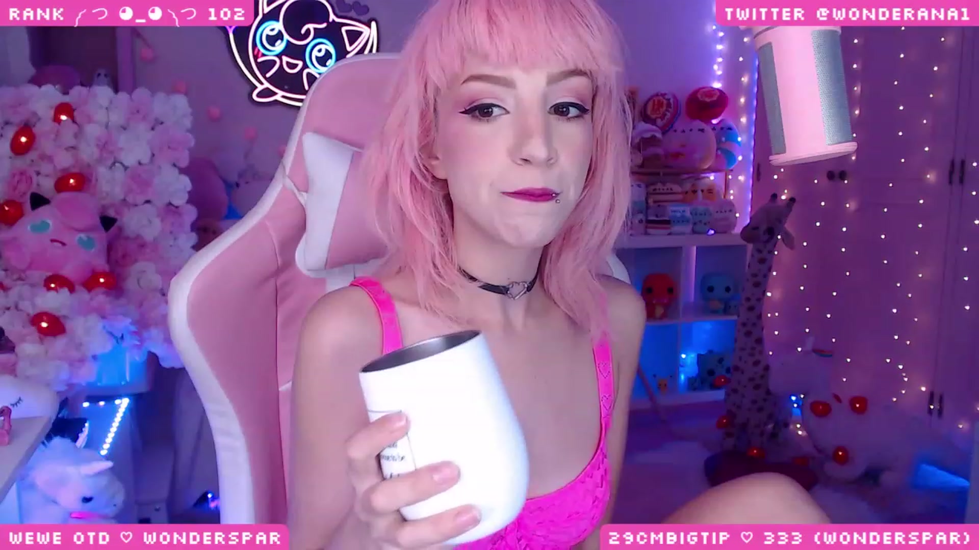 Gallery image thumbnail from WonderAna's myfreecams stream on, 06/02/2023, 23:37 image 4 of 20