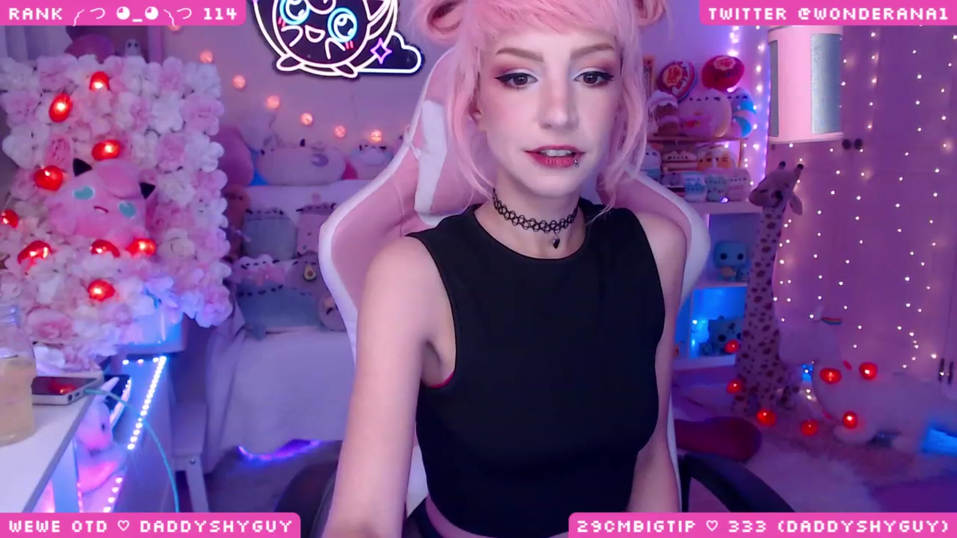 Gallery image thumbnail from WonderAna's myfreecams stream on, 06/03/2023, 23:33 image 8 of 20