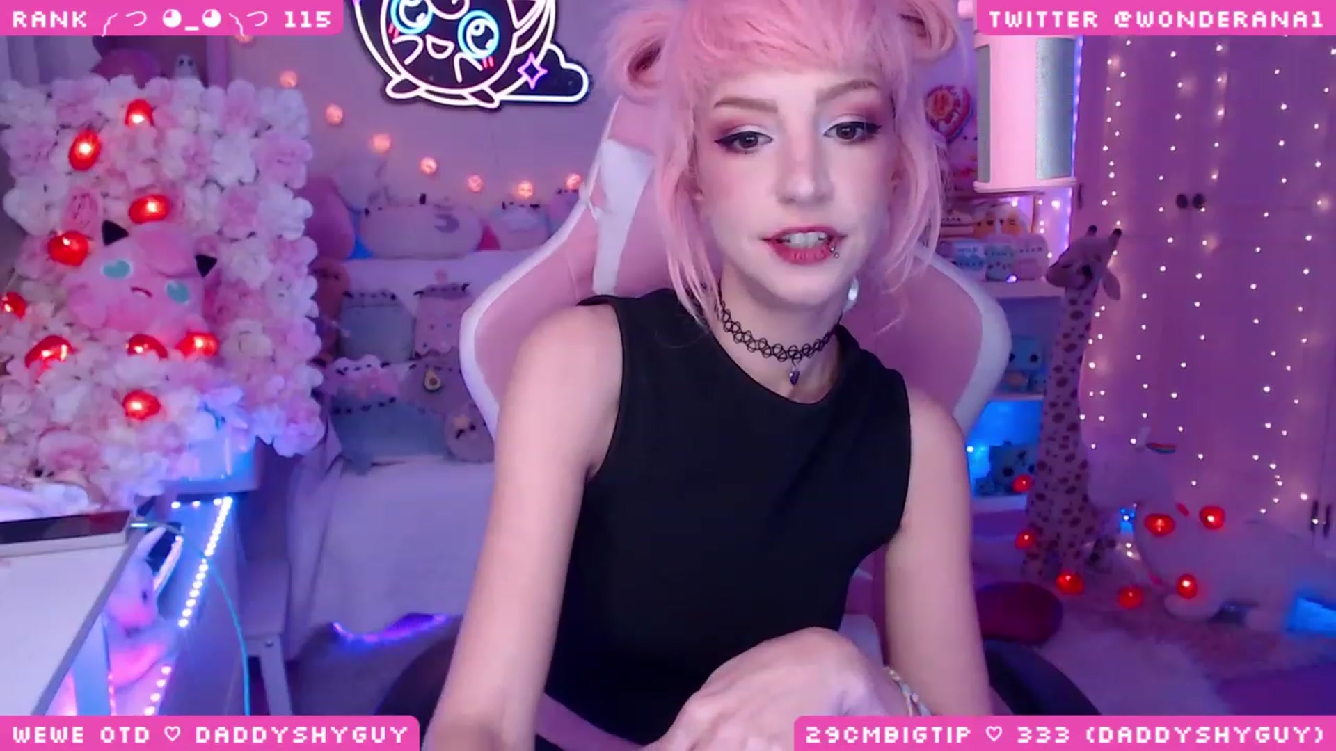 Gallery image thumbnail from WonderAna's myfreecams stream on, 06/03/2023, 23:33 image 10 of 20