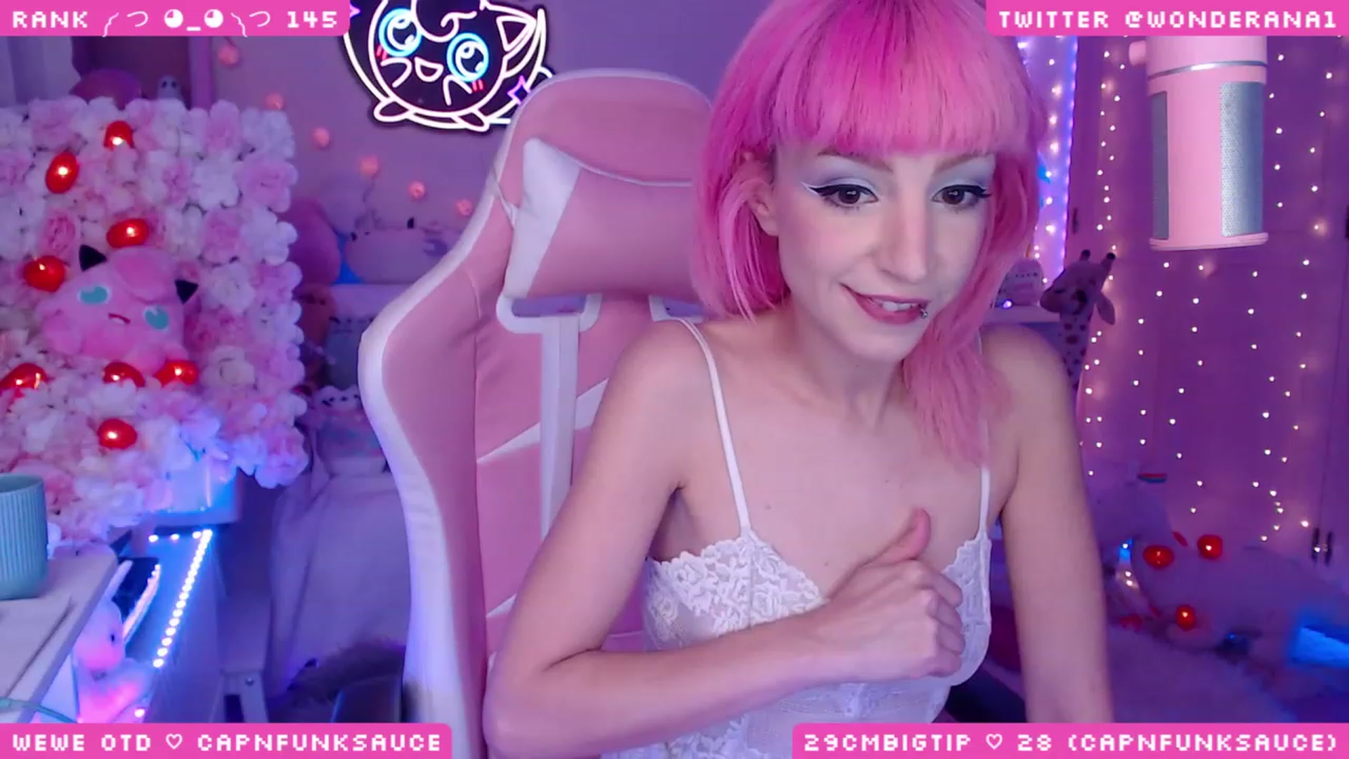 Gallery image thumbnail from WonderAna's myfreecams stream on, 06/05/2023, 01:05 image 7 of 20