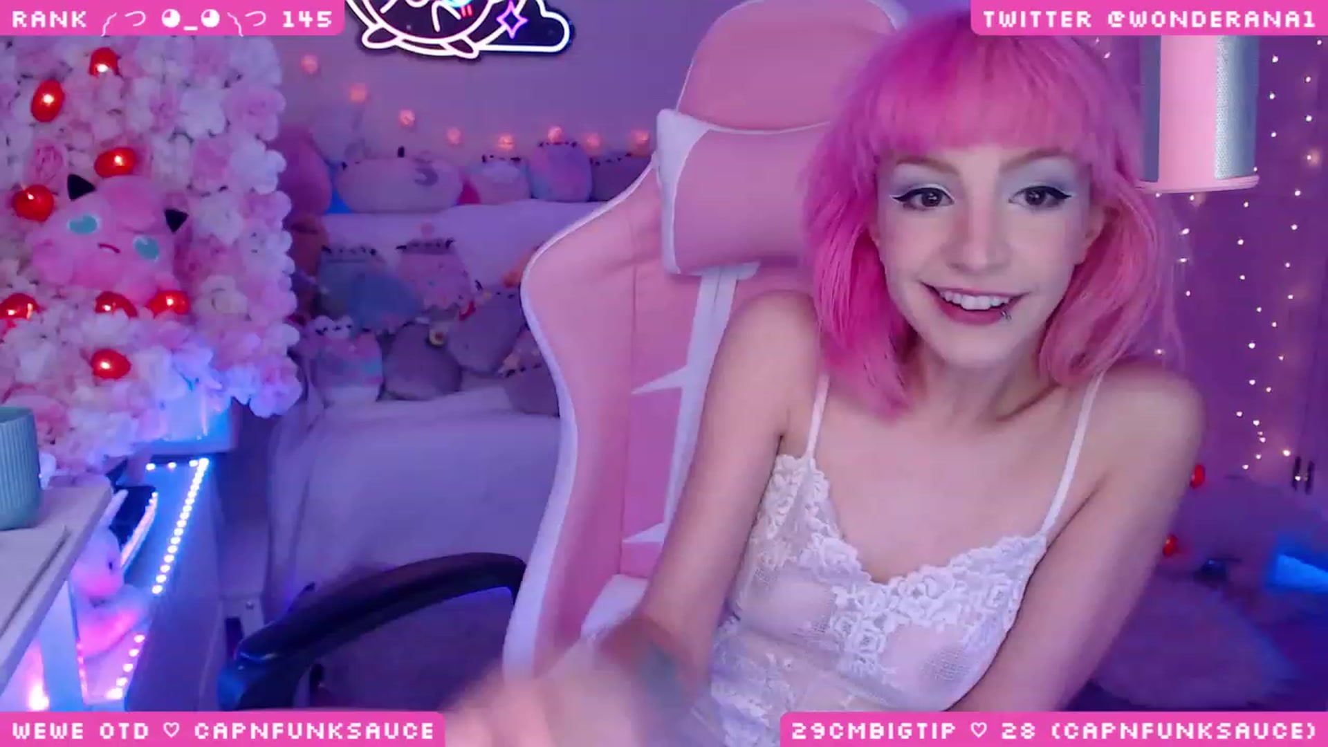 Gallery image thumbnail from WonderAna's myfreecams stream on, 06/05/2023, 01:05 image 1 of 20