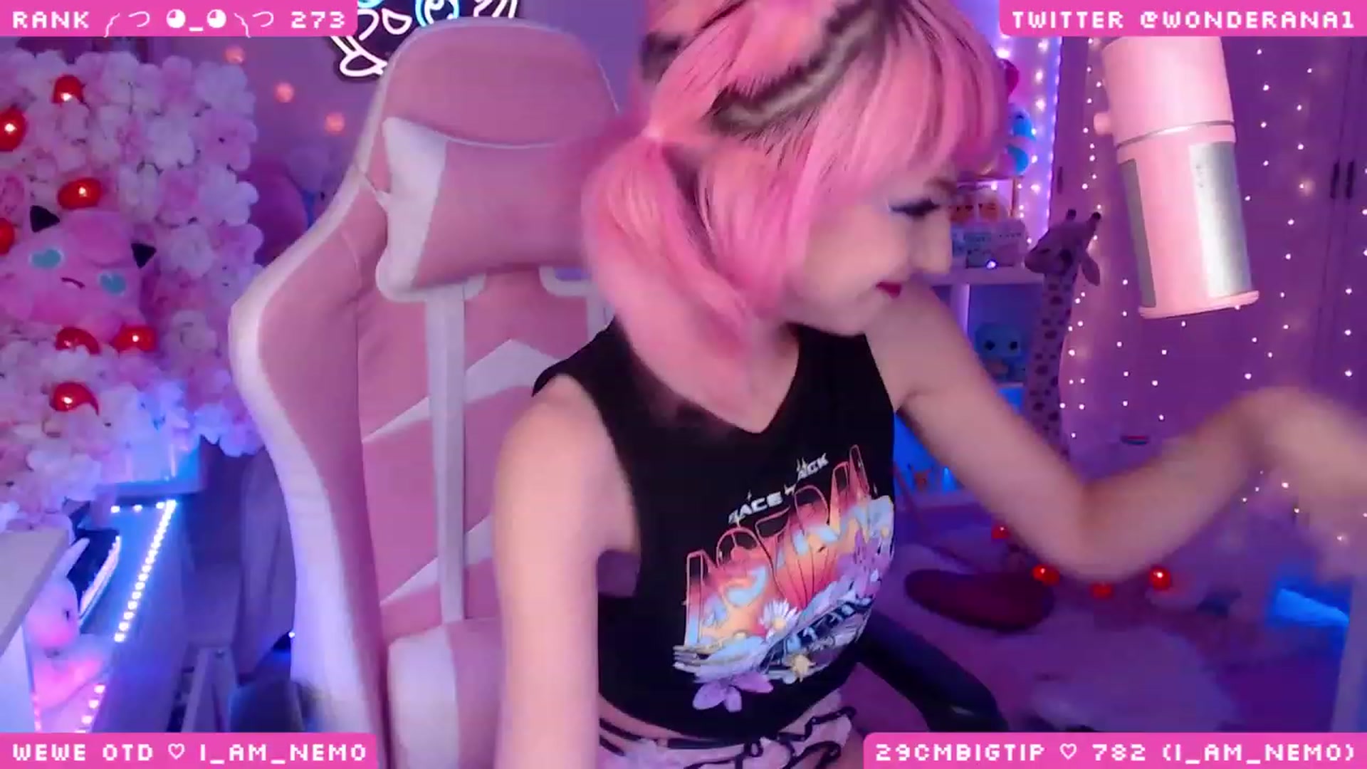 Gallery image thumbnail from WonderAna's myfreecams stream on, 06/08/2023, 24:00 image 3 of 20