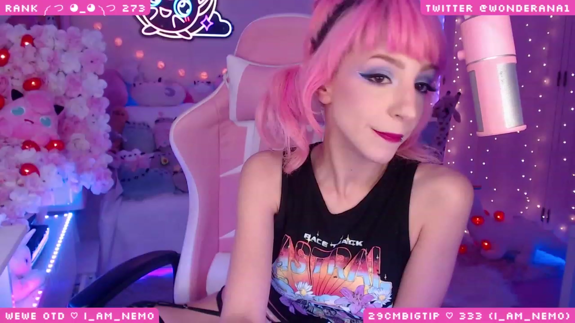 Gallery image thumbnail from WonderAna's myfreecams stream on, 06/08/2023, 24:00 image 2 of 20