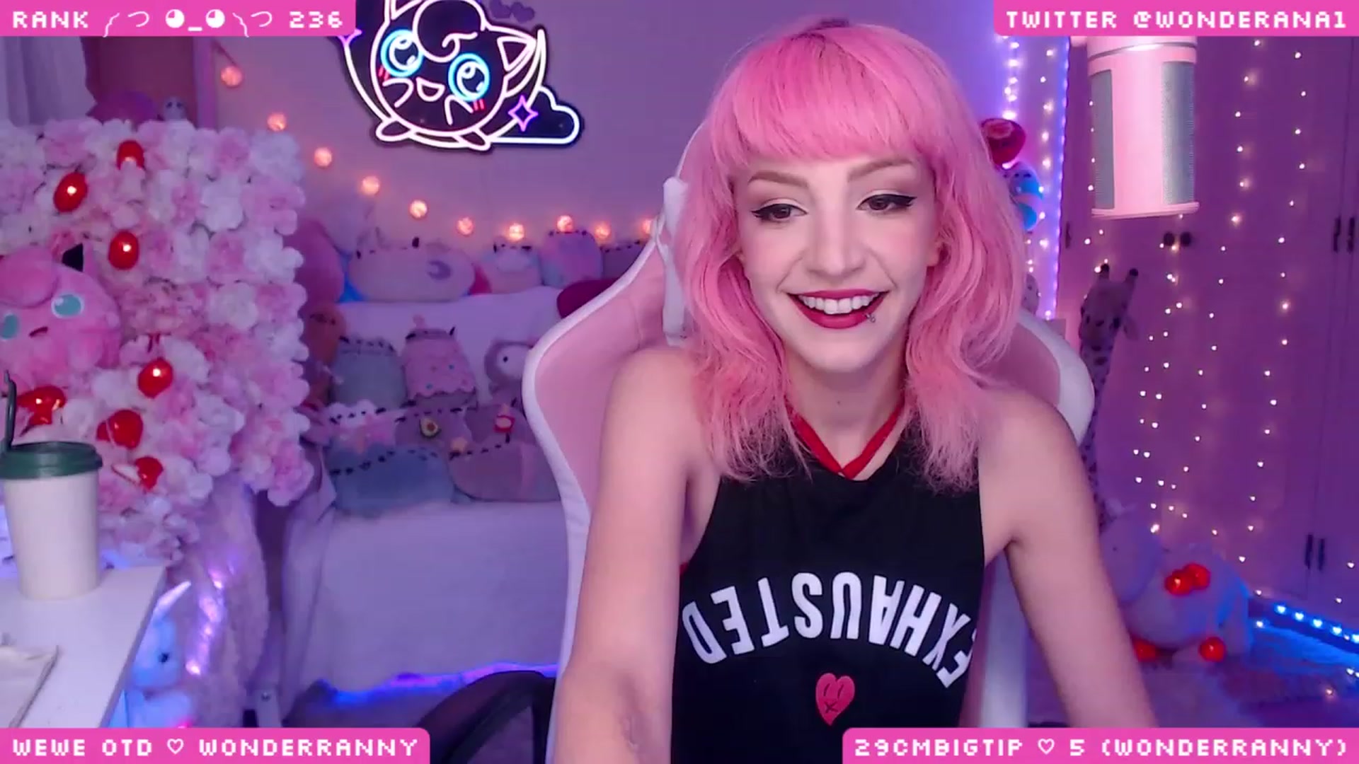 Gallery image thumbnail from WonderAna's myfreecams stream on, 06/08/2023, 22:25 image 2 of 20