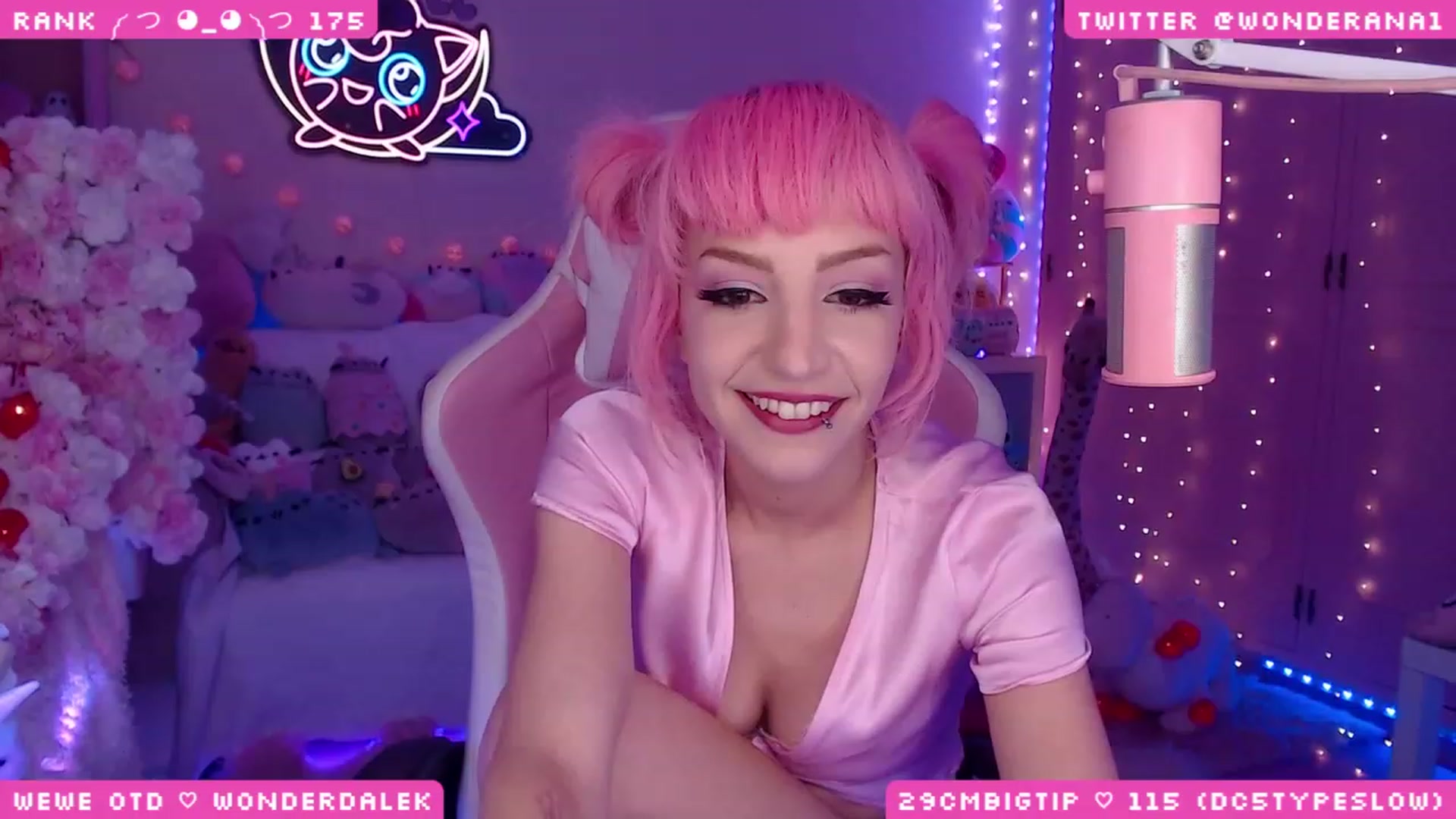 Gallery image thumbnail from WonderAna's myfreecams stream on, 06/10/2023, 02:08 image 14 of 20