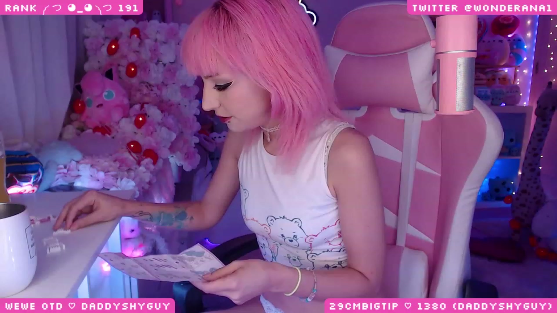 Gallery image thumbnail from WonderAna's myfreecams stream on, 06/11/2023, 24:48 image 6 of 20
