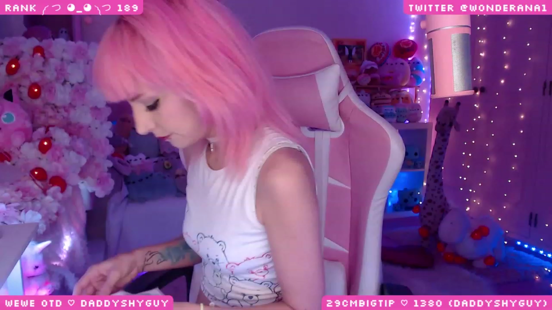 Gallery image thumbnail from WonderAna's myfreecams stream on, 06/11/2023, 24:48 image 2 of 20