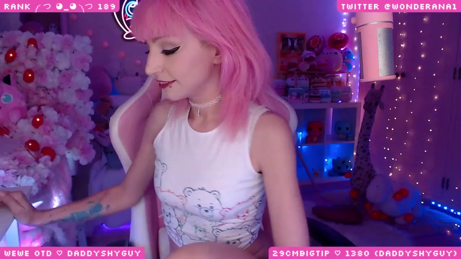 Gallery image thumbnail from WonderAna's myfreecams stream on, 06/11/2023, 24:48 image 1 of 20