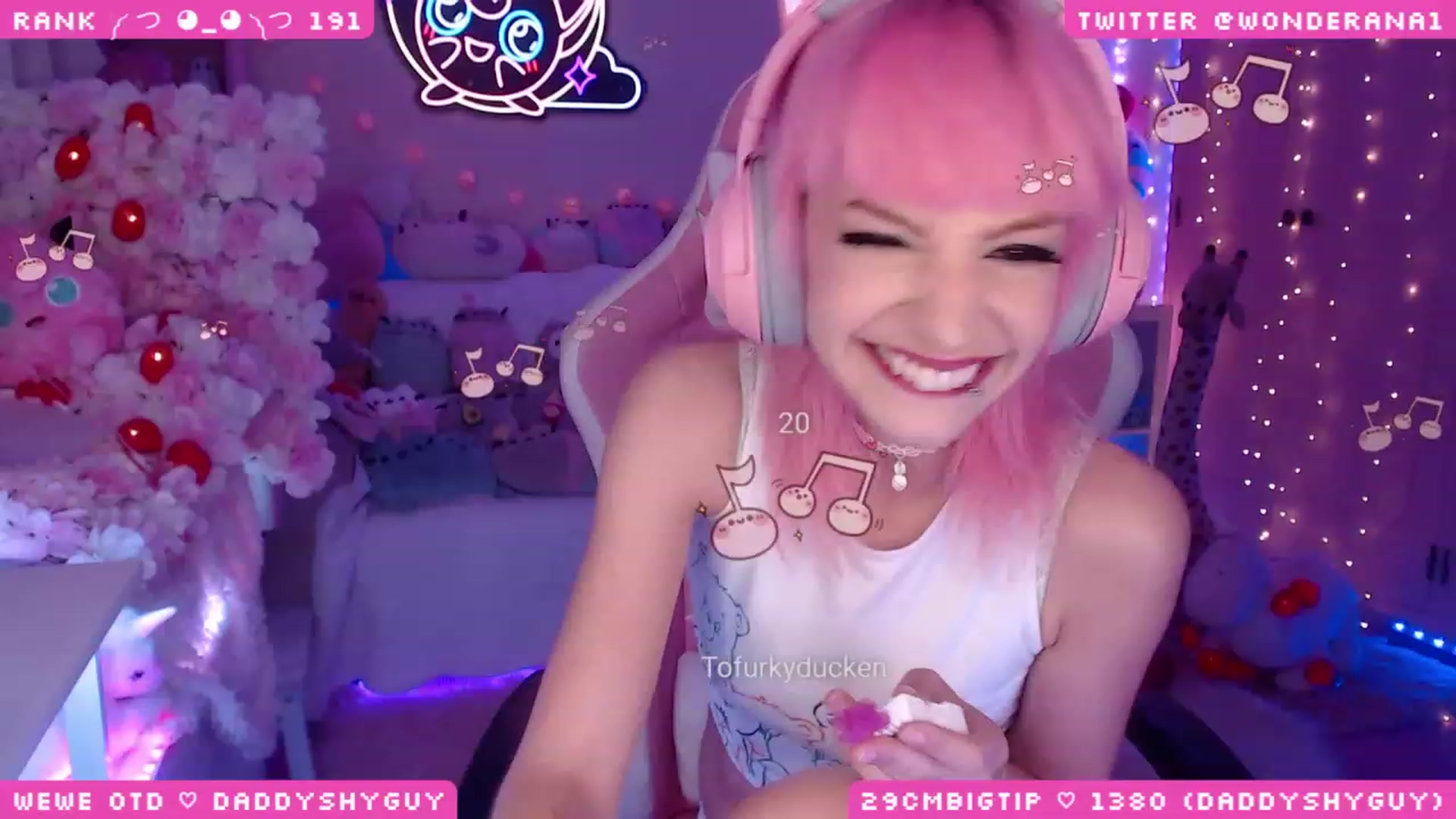 Gallery image thumbnail from WonderAna's myfreecams stream on, 06/11/2023, 01:02 image 17 of 20
