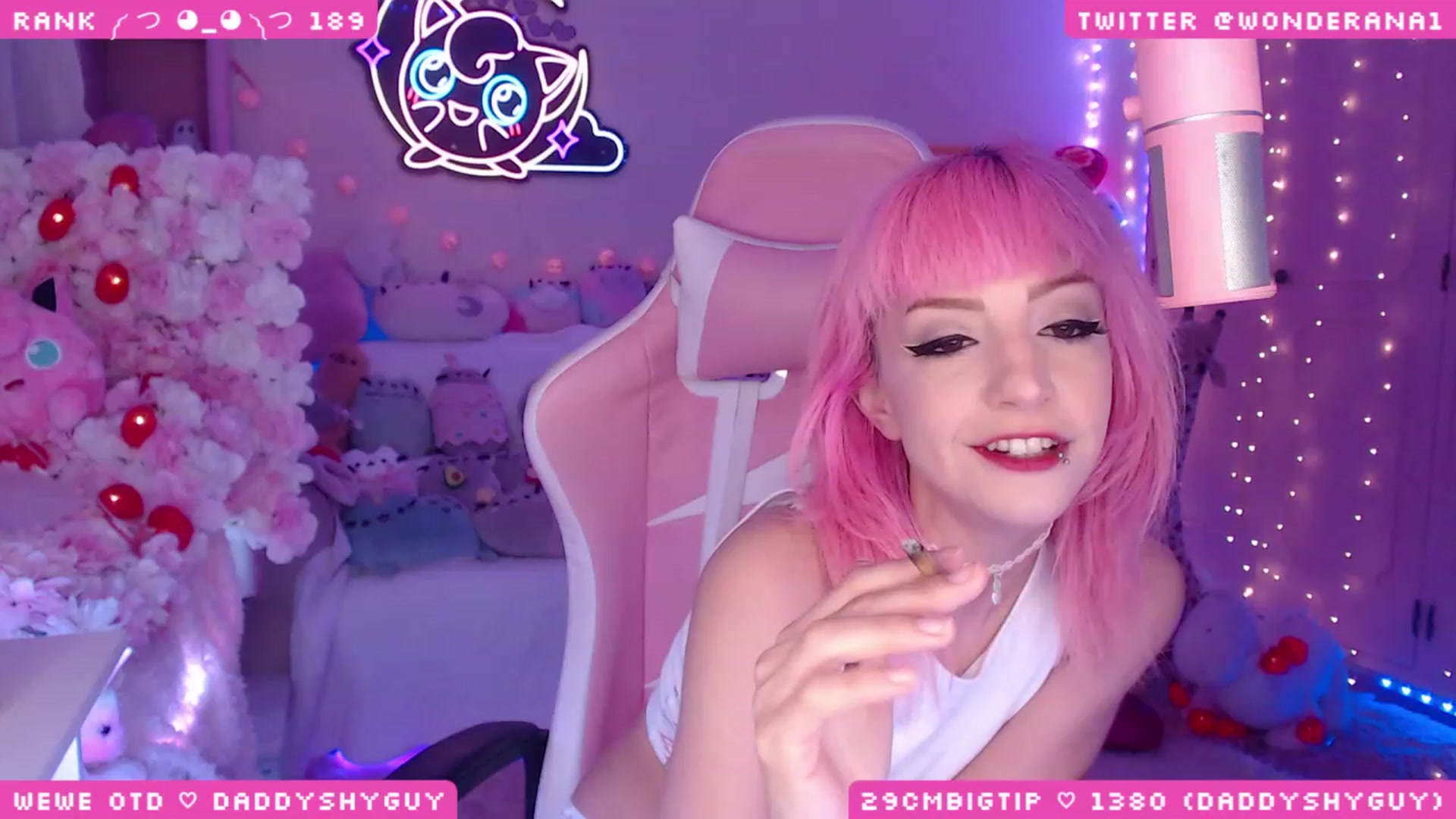 Gallery image thumbnail from WonderAna's myfreecams stream on, 06/11/2023, 01:02 image 4 of 20