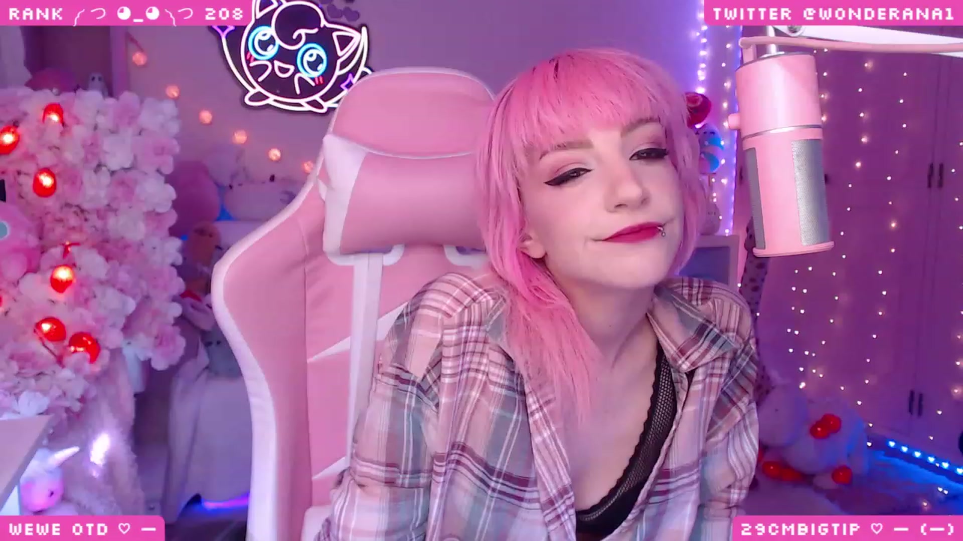 Gallery image thumbnail from WonderAna's myfreecams stream on, 06/11/2023, 23:37 image 2 of 20