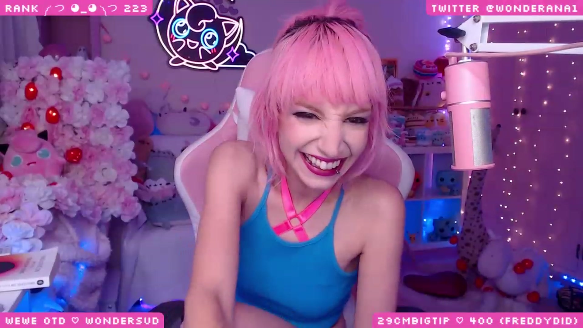 Gallery image thumbnail from WonderAna's myfreecams stream on, 06/16/2023, 02:56 image 14 of 20