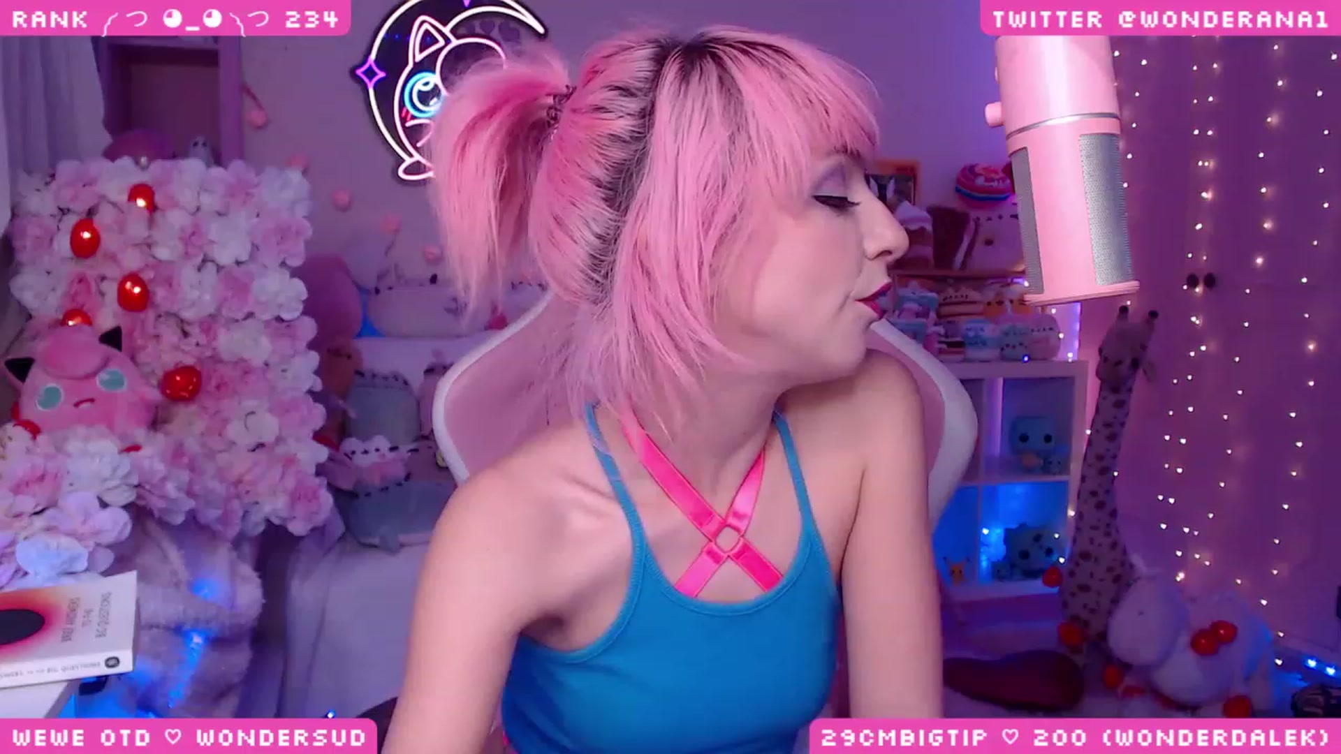 Gallery image thumbnail from WonderAna's myfreecams stream on, 06/16/2023, 02:56 image 7 of 20