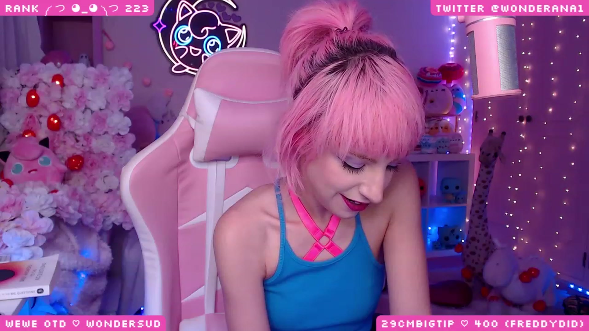Gallery image thumbnail from WonderAna's myfreecams stream on, 06/16/2023, 02:56 image 15 of 20