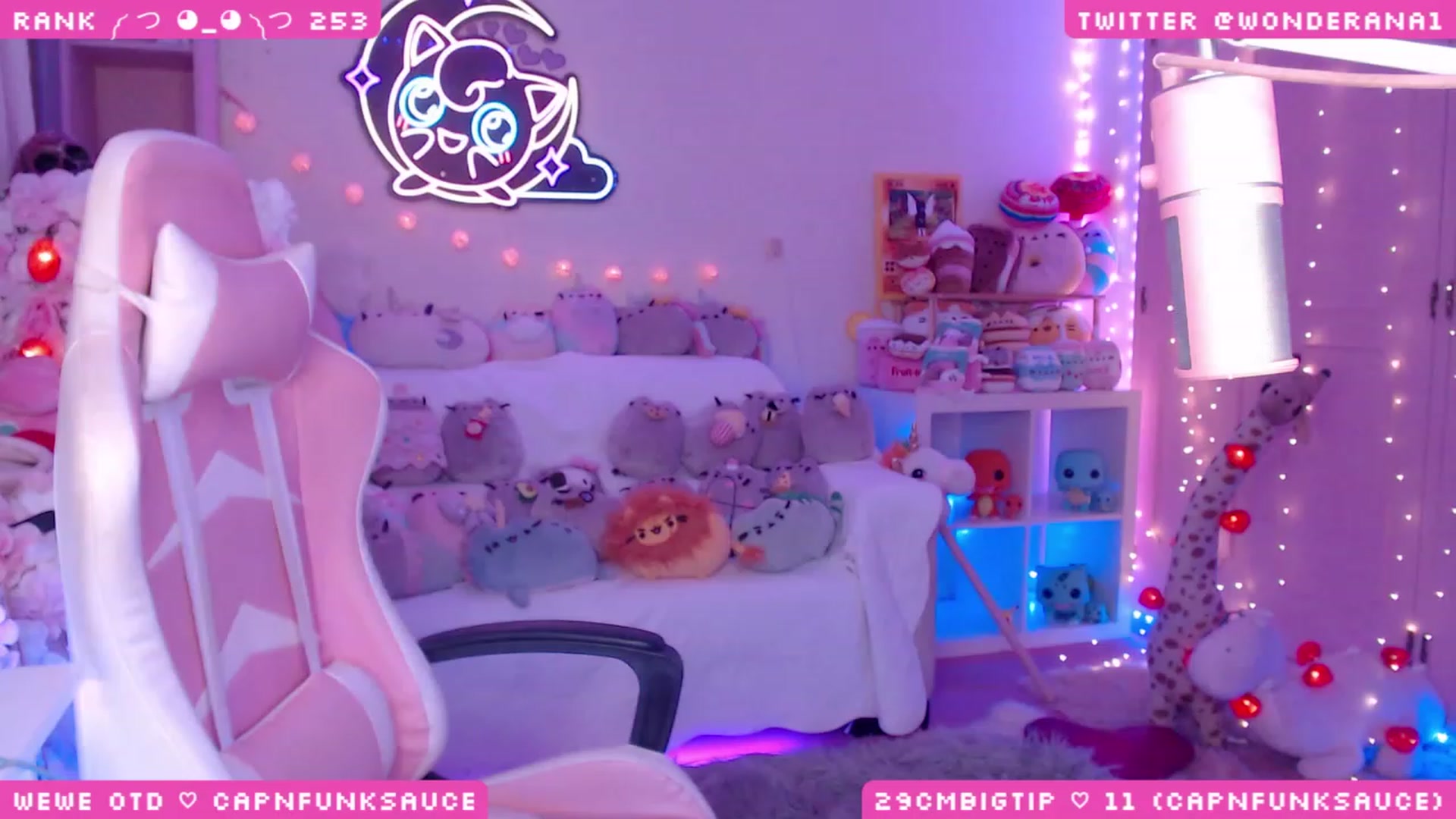 Gallery image thumbnail from WonderAna's myfreecams stream on, 06/18/2023, 22:44 image 17 of 20