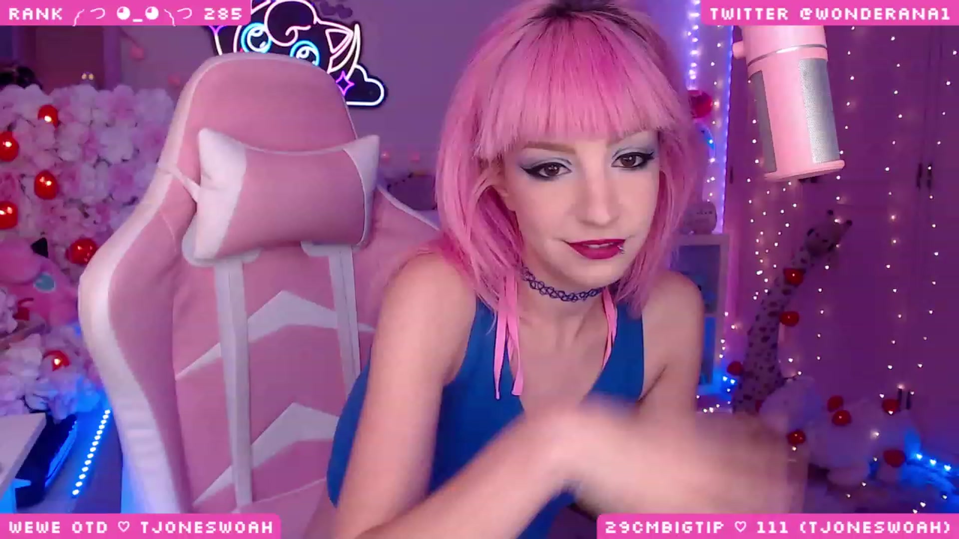 Gallery image thumbnail from WonderAna's myfreecams stream on, 06/21/2023, 01:50 image 1 of 20