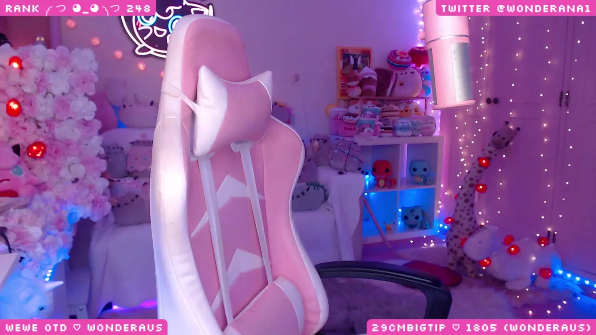 Gallery image thumbnail from WonderAna's myfreecams stream on, 06/23/2023, 03:03 image 6 of 20