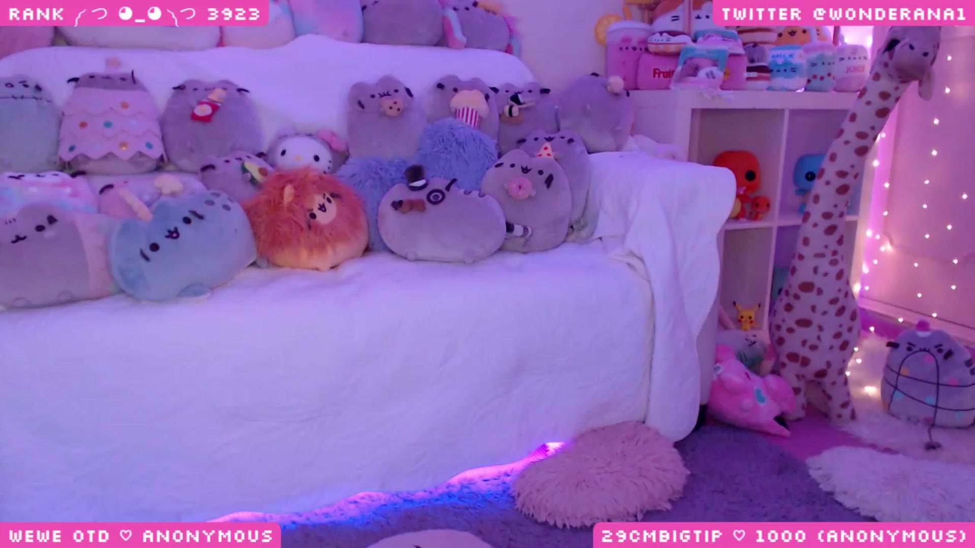 Gallery image thumbnail from WonderAna's myfreecams stream on, 07/14/2023, 01:01 image 16 of 20