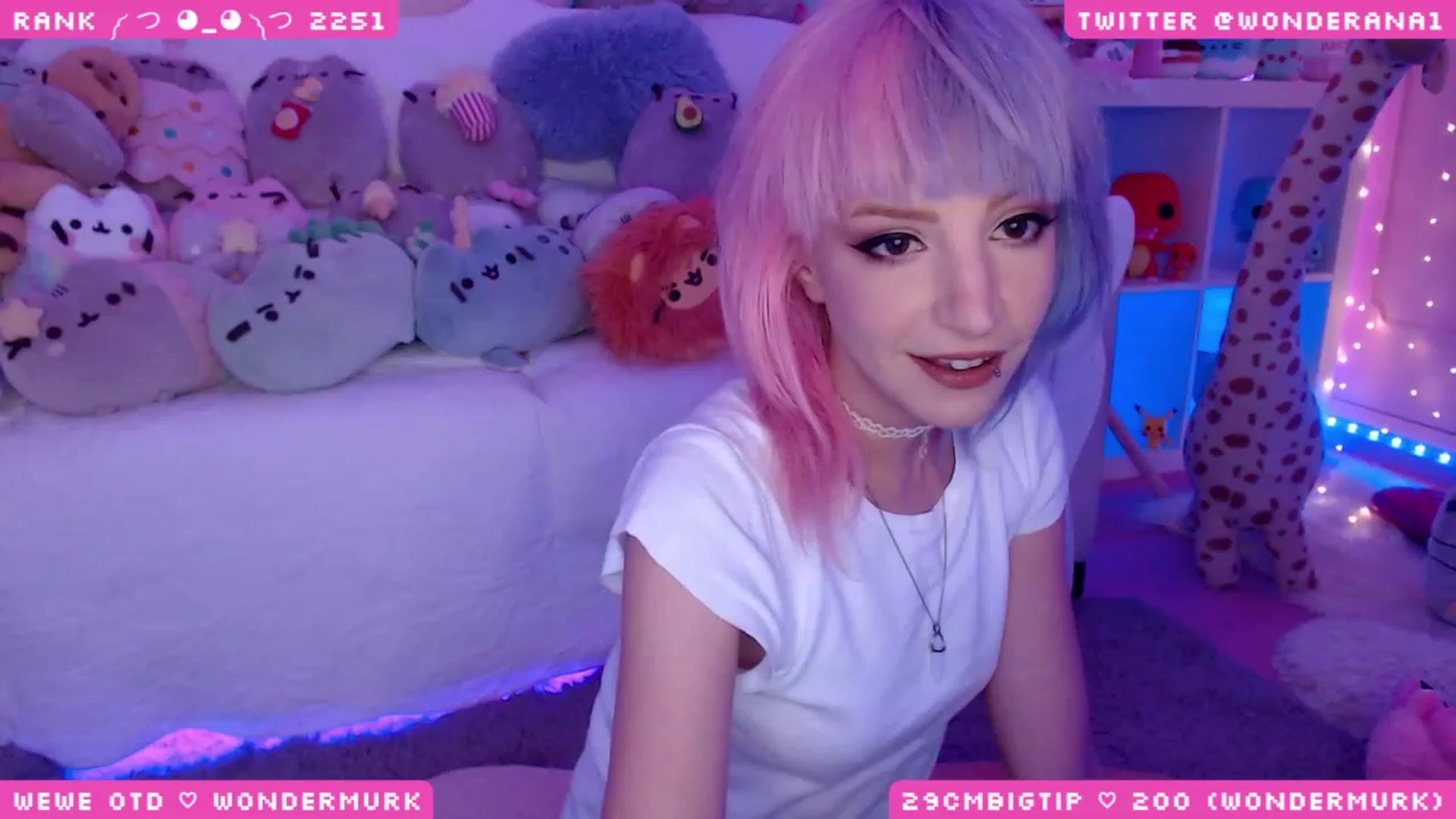 Gallery image thumbnail from WonderAna's myfreecams stream on, 07/17/2023, 01:35 image 1 of 20