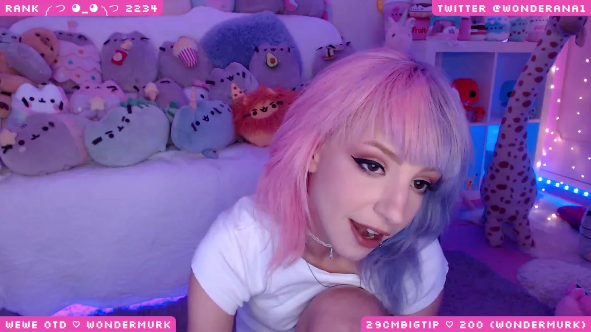 Gallery image thumbnail from WonderAna's myfreecams stream on, 07/17/2023, 01:35 image 4 of 20