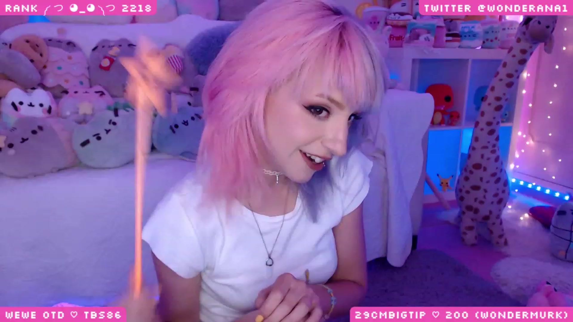 Gallery image thumbnail from WonderAna's myfreecams stream on, 07/17/2023, 01:35 image 5 of 20