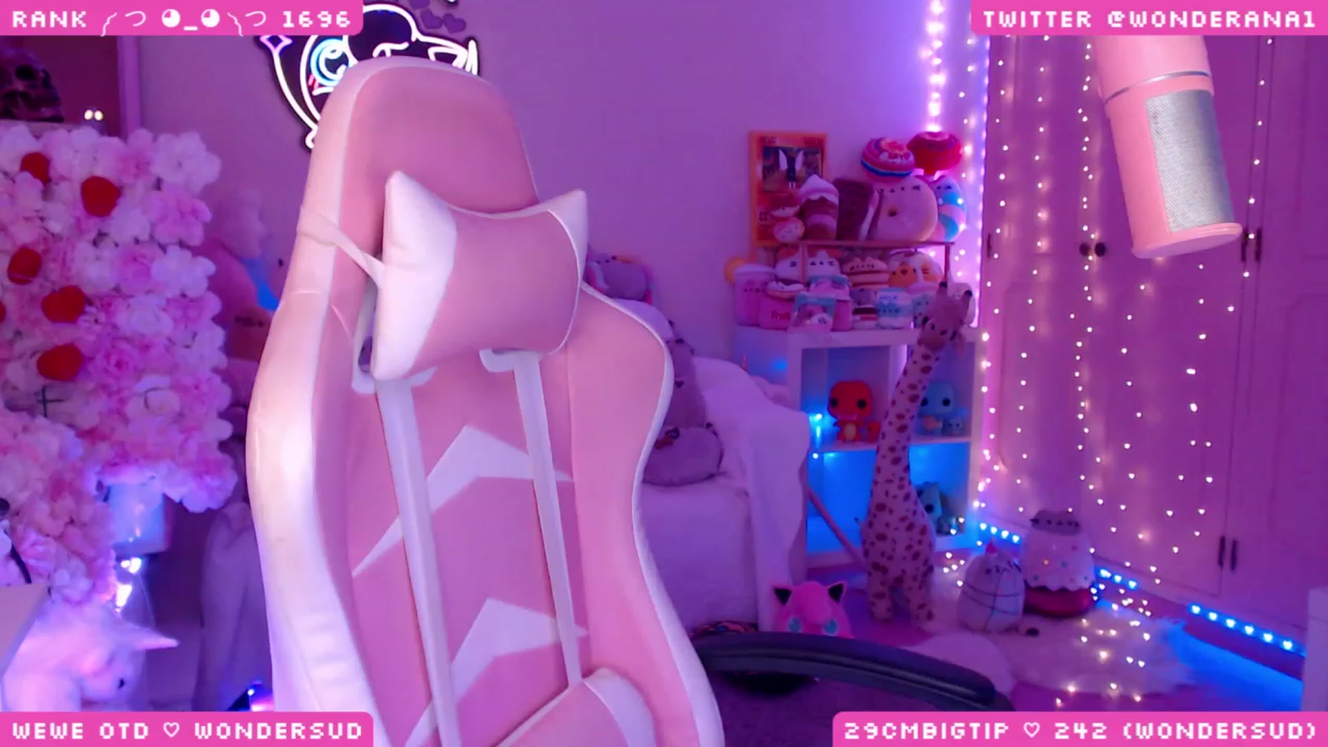 Gallery image thumbnail from WonderAna's myfreecams stream on, 07/20/2023, 01:39 image 1 of 20