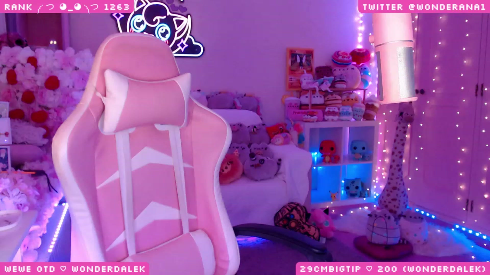 Gallery image thumbnail from WonderAna's myfreecams stream on, 08/04/2023, 24:24 image 6 of 20