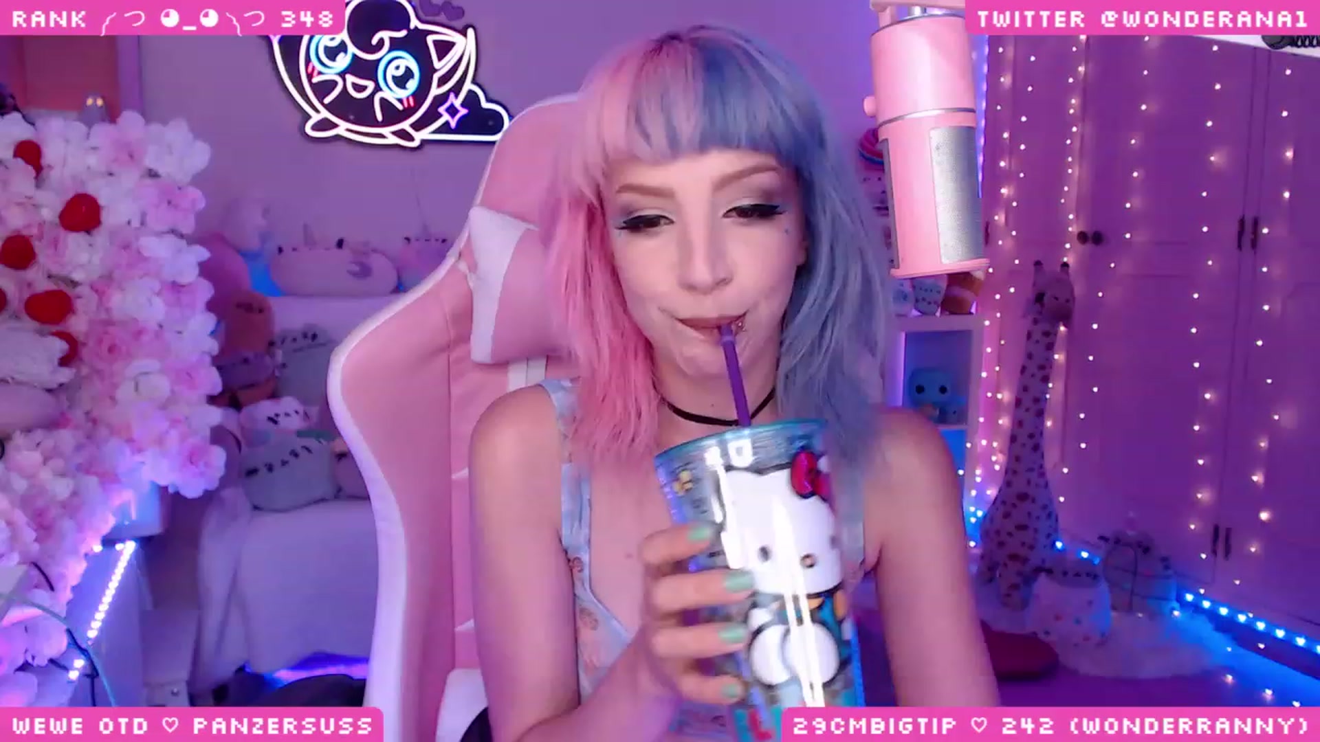 Gallery image thumbnail from WonderAna's myfreecams stream on, 08/05/2023, 01:17 image 15 of 20