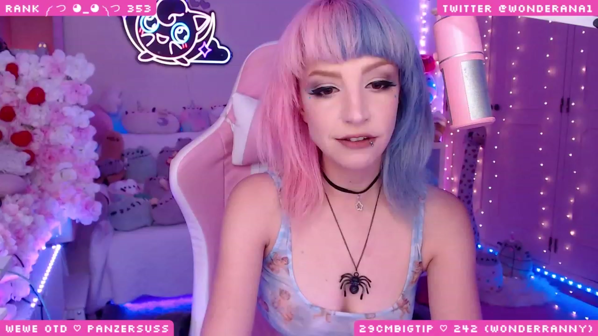 Gallery image thumbnail from WonderAna's myfreecams stream on, 08/05/2023, 01:17 image 6 of 20