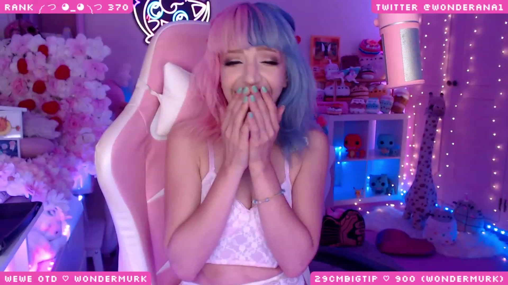 Gallery image thumbnail from WonderAna's myfreecams stream on, 08/05/2023, 23:46 image 14 of 20
