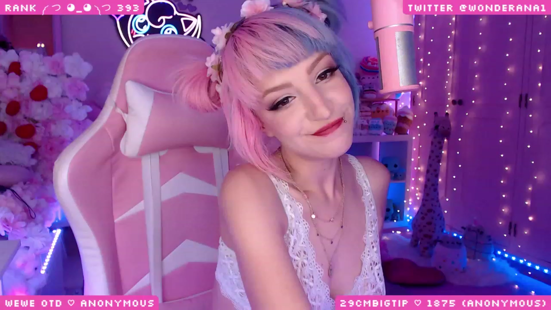 Gallery image thumbnail from WonderAna's myfreecams stream on, 08/07/2023, 01:01 image 6 of 20