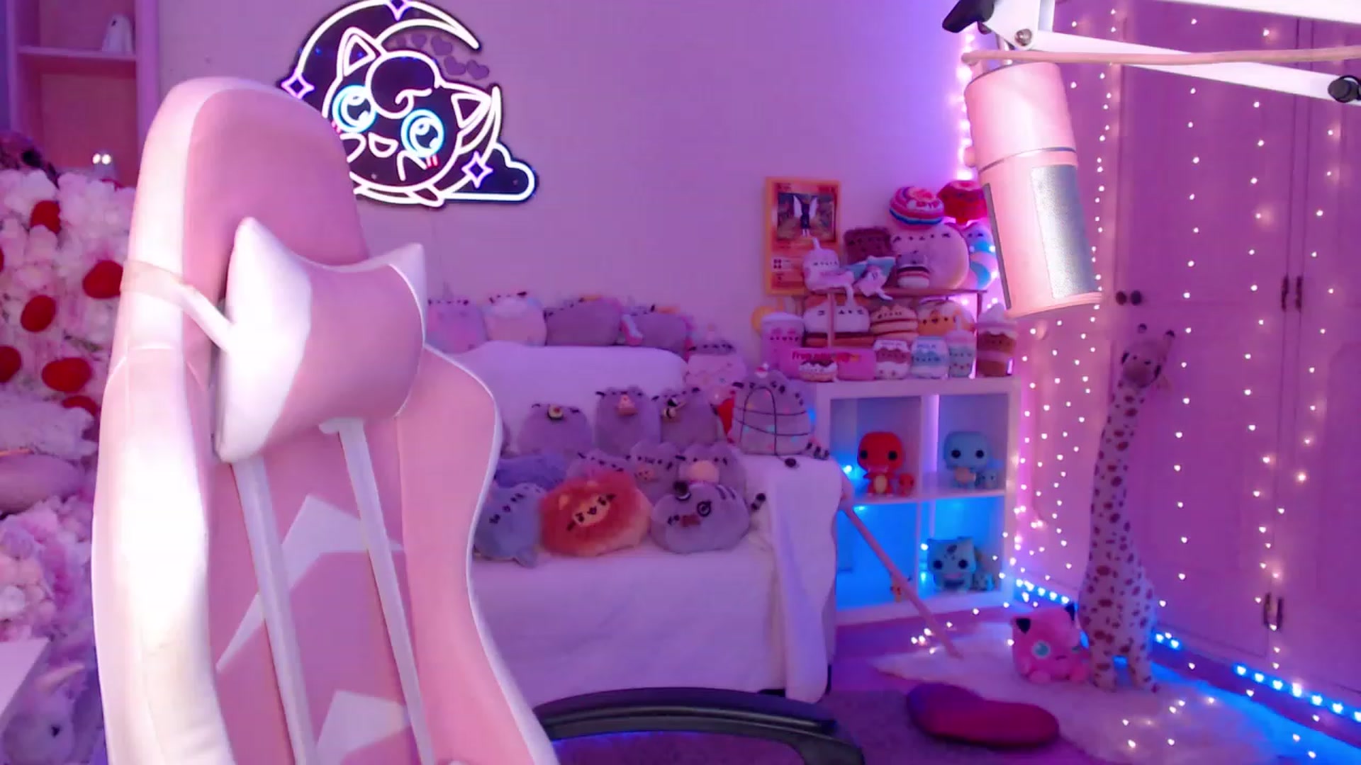 Gallery image thumbnail from WonderAna's myfreecams stream on, 08/09/2023, 24:11 image 7 of 20