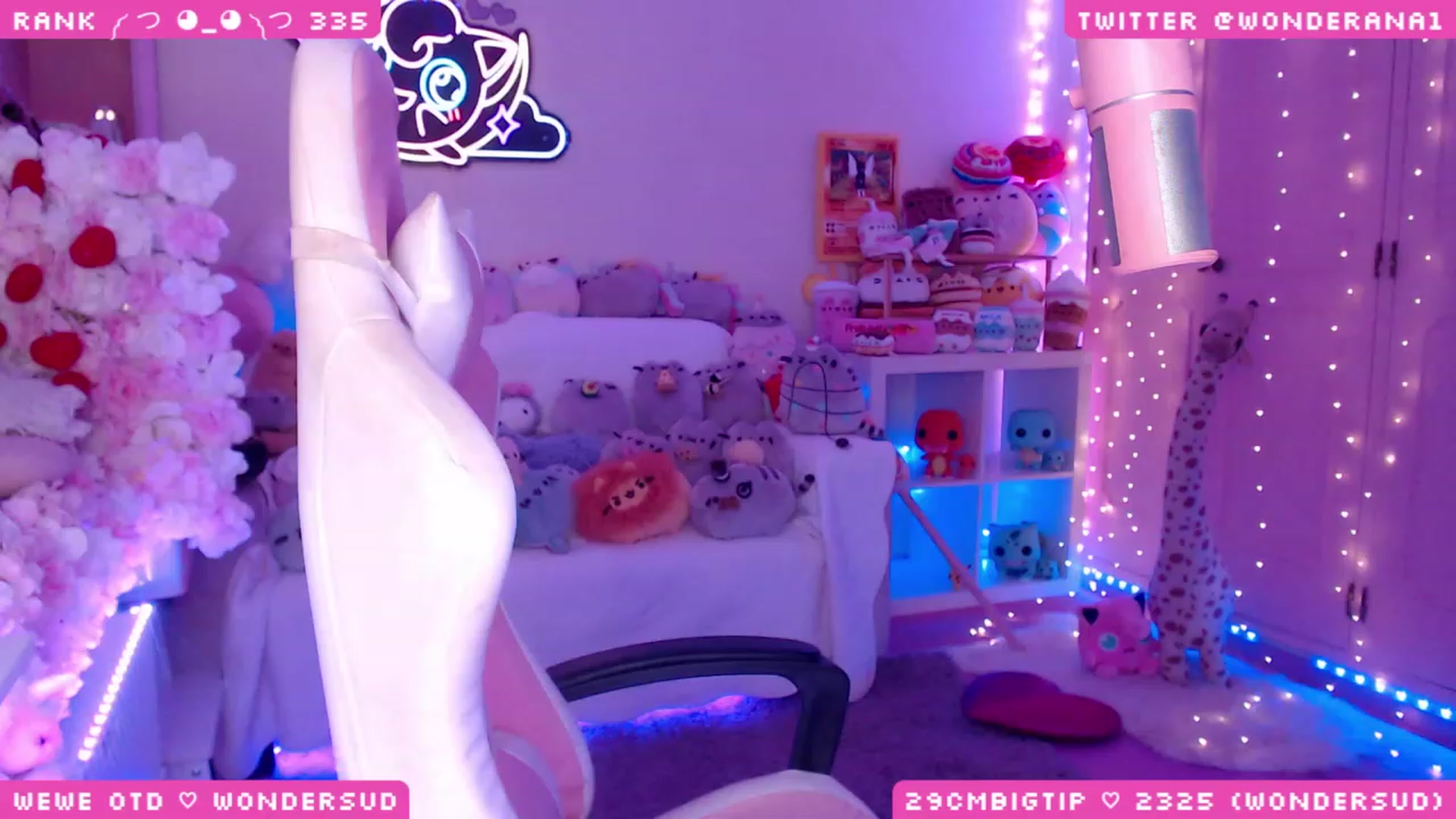 Gallery image thumbnail from WonderAna's myfreecams stream on, 08/10/2023, 24:12 image 16 of 20