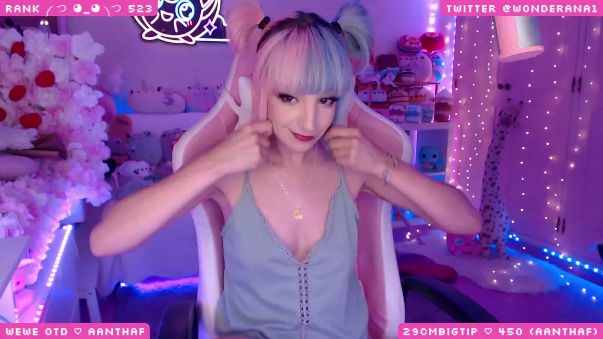 Gallery image thumbnail from WonderAna's myfreecams stream on, 08/13/2023, 01:56 image 9 of 20