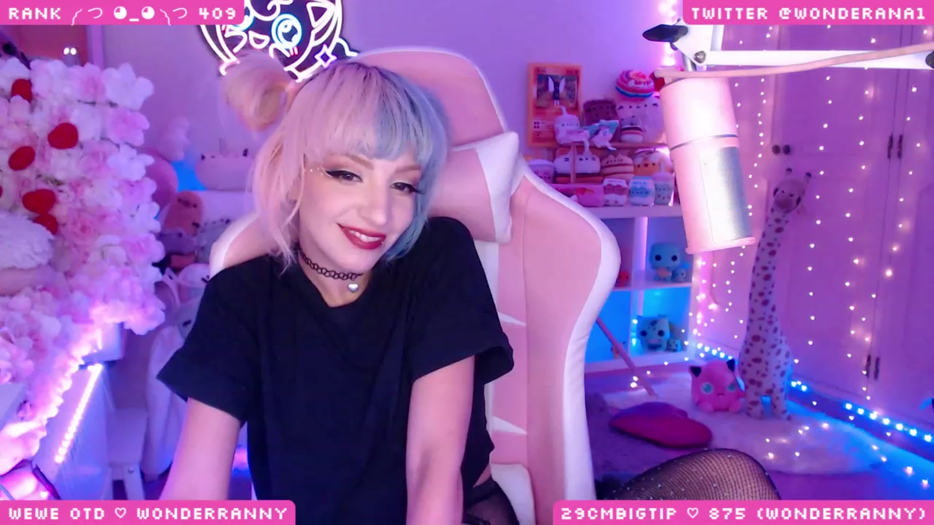 Gallery image thumbnail from WonderAna's myfreecams stream on, 08/18/2023, 24:08 image 1 of 20
