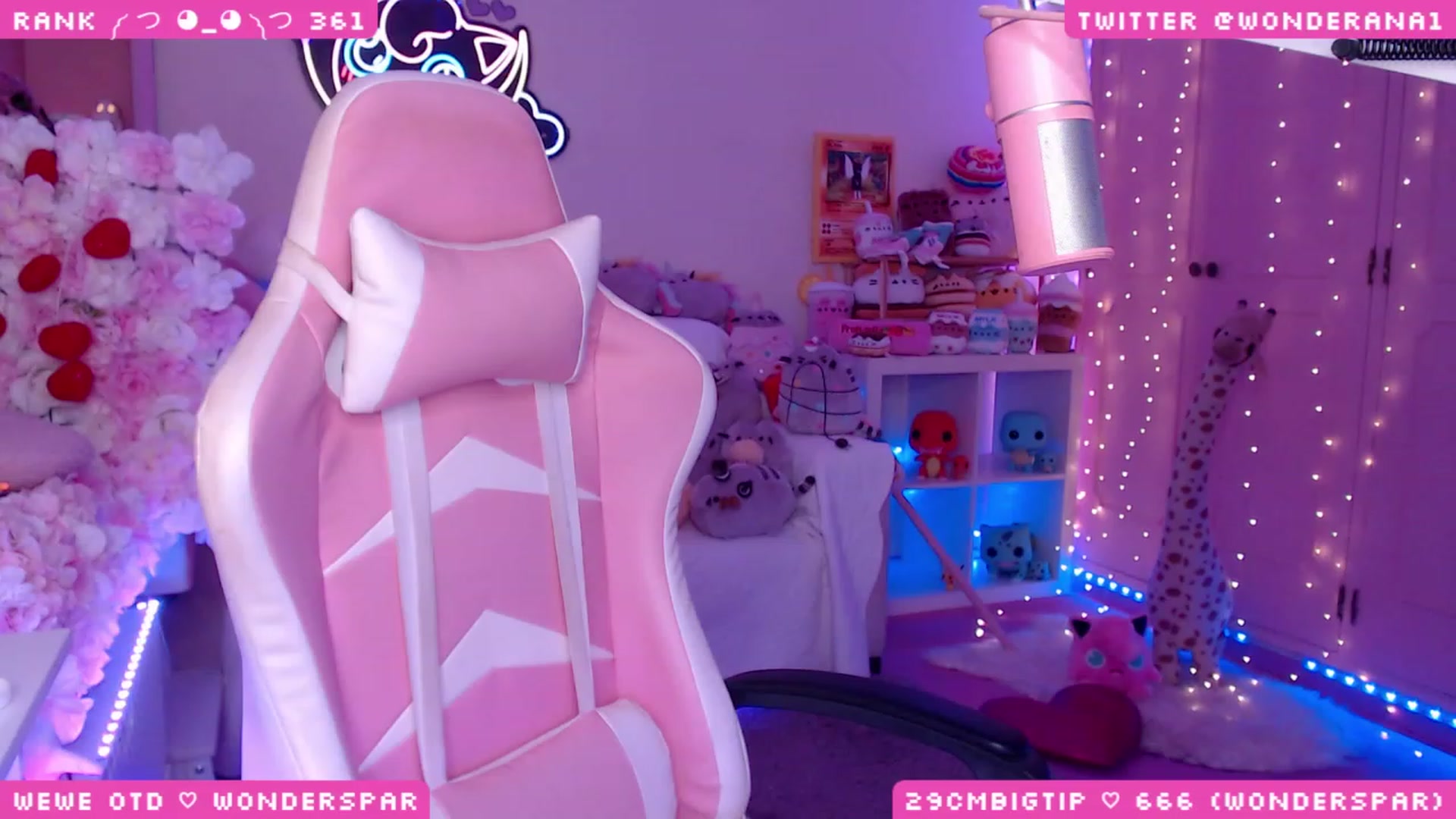 Gallery image thumbnail from WonderAna's myfreecams stream on, 08/19/2023, 01:50 image 18 of 20