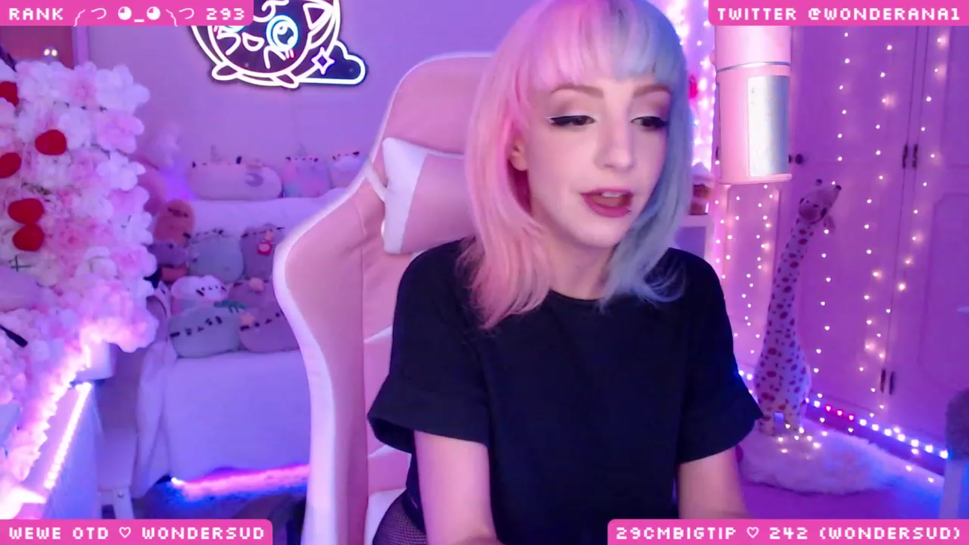 Gallery image thumbnail from WonderAna's myfreecams stream on, 08/26/2023, 02:56 image 9 of 20