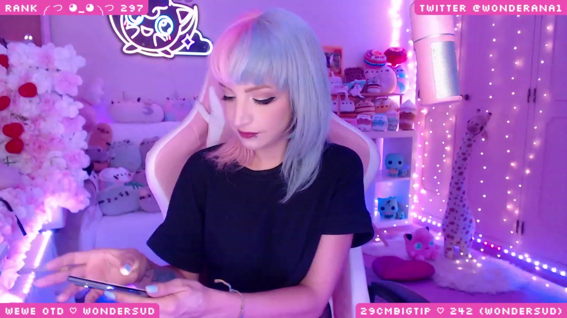 Gallery image thumbnail from WonderAna's myfreecams stream on, 08/26/2023, 02:56 image 3 of 20