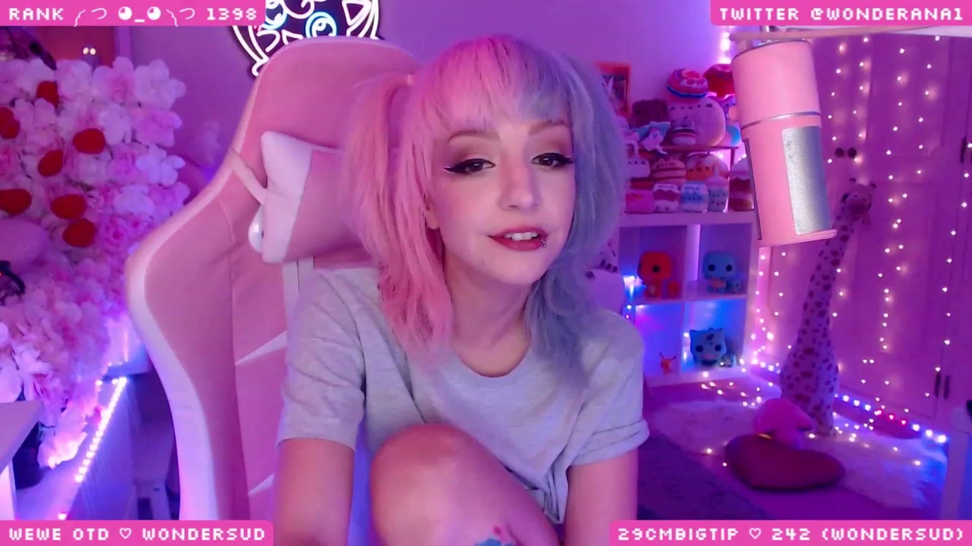 Gallery image thumbnail from WonderAna's myfreecams stream on, 09/05/2023, 24:54 image 15 of 20