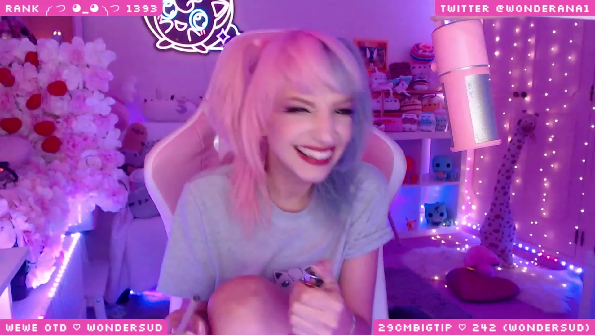 Gallery image thumbnail from WonderAna's myfreecams stream on, 09/05/2023, 01:40 image 6 of 20