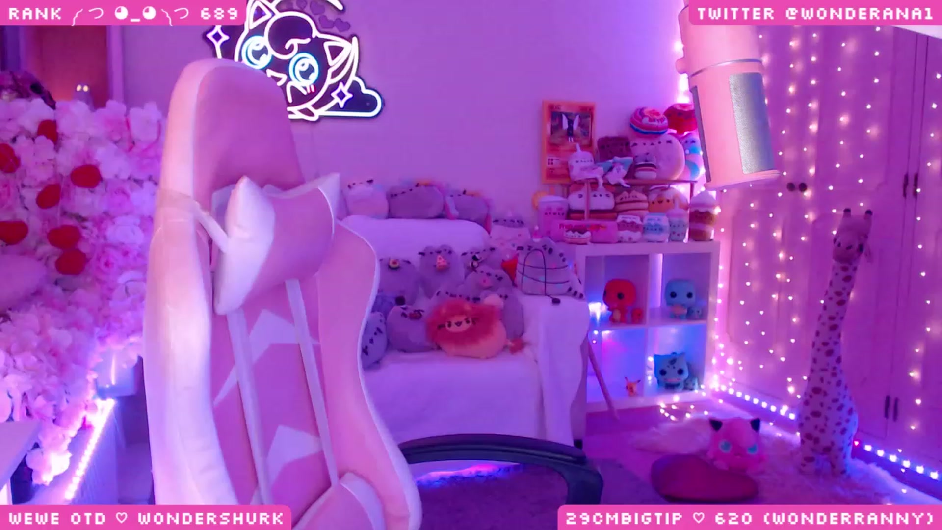 Gallery image thumbnail from WonderAna's myfreecams stream on, 09/16/2023, 01:58 image 12 of 20