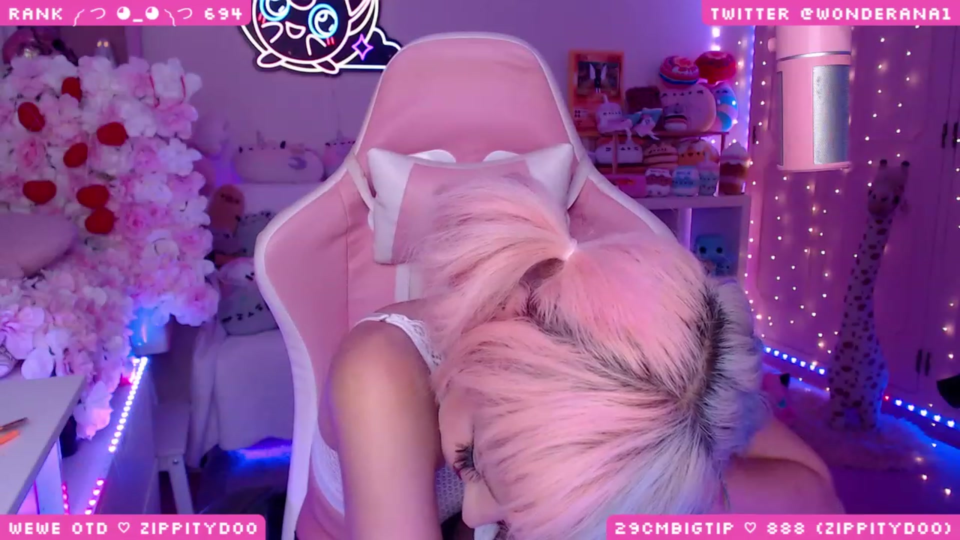 Gallery image thumbnail from WonderAna's myfreecams stream on, 09/17/2023, 02:29 image 20 of 20