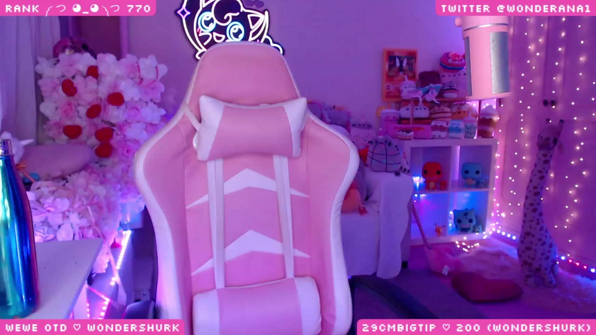 Gallery image thumbnail from WonderAna's myfreecams stream on, 09/19/2023, 22:25 image 4 of 20