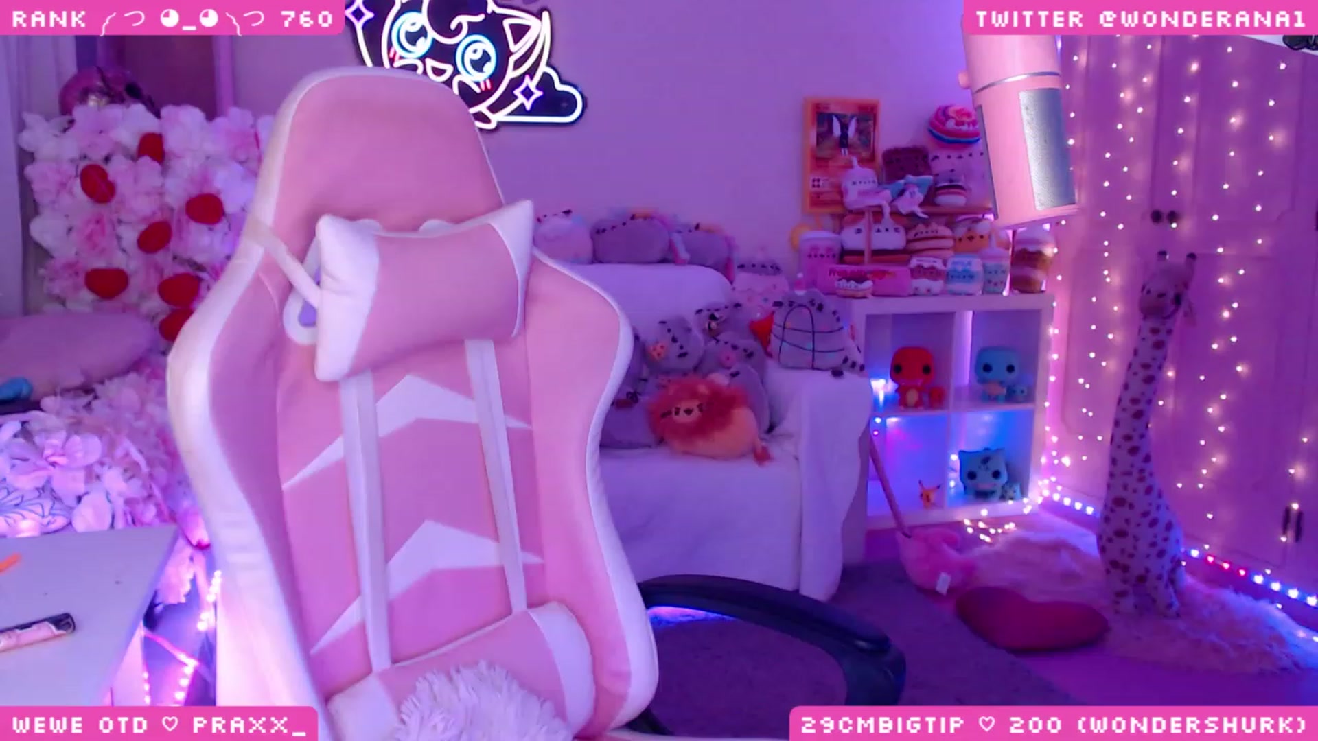 Gallery image thumbnail from WonderAna's myfreecams stream on, 09/19/2023, 23:15 image 17 of 20
