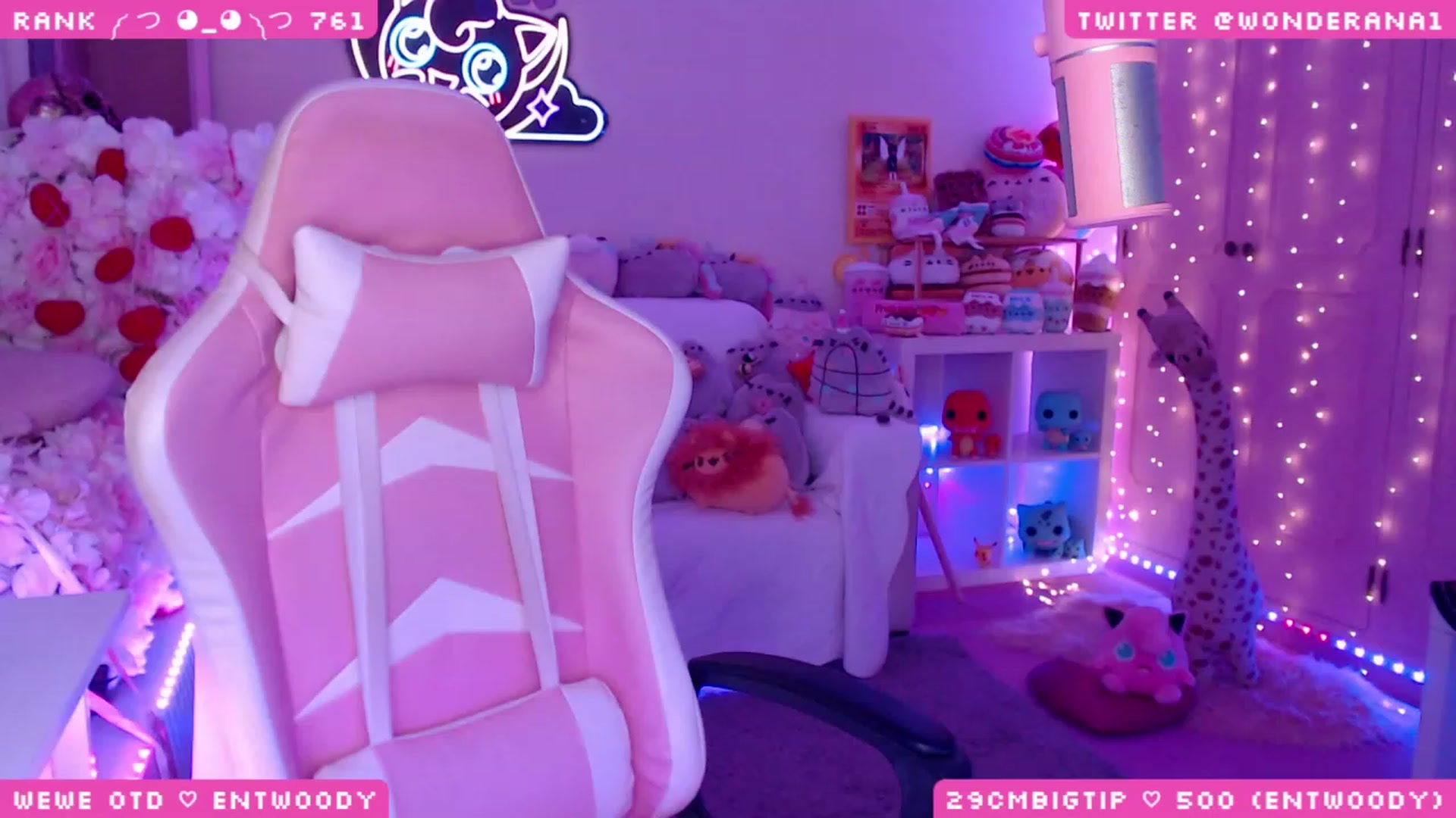 Gallery image thumbnail from WonderAna's myfreecams stream on, 09/21/2023, 01:25 image 11 of 20