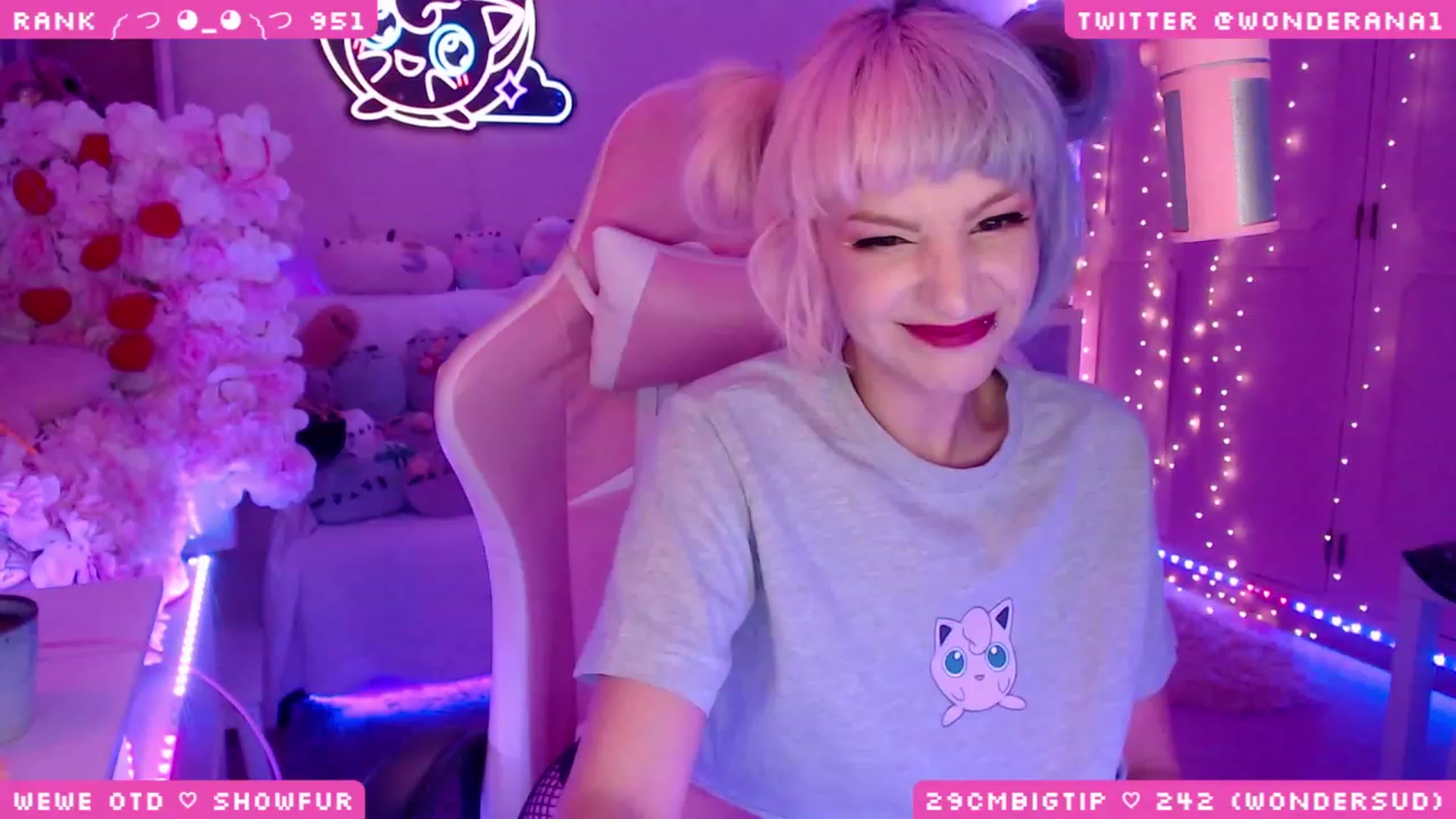 Gallery image thumbnail from WonderAna's myfreecams stream on, 09/25/2023, 23:40 image 14 of 20
