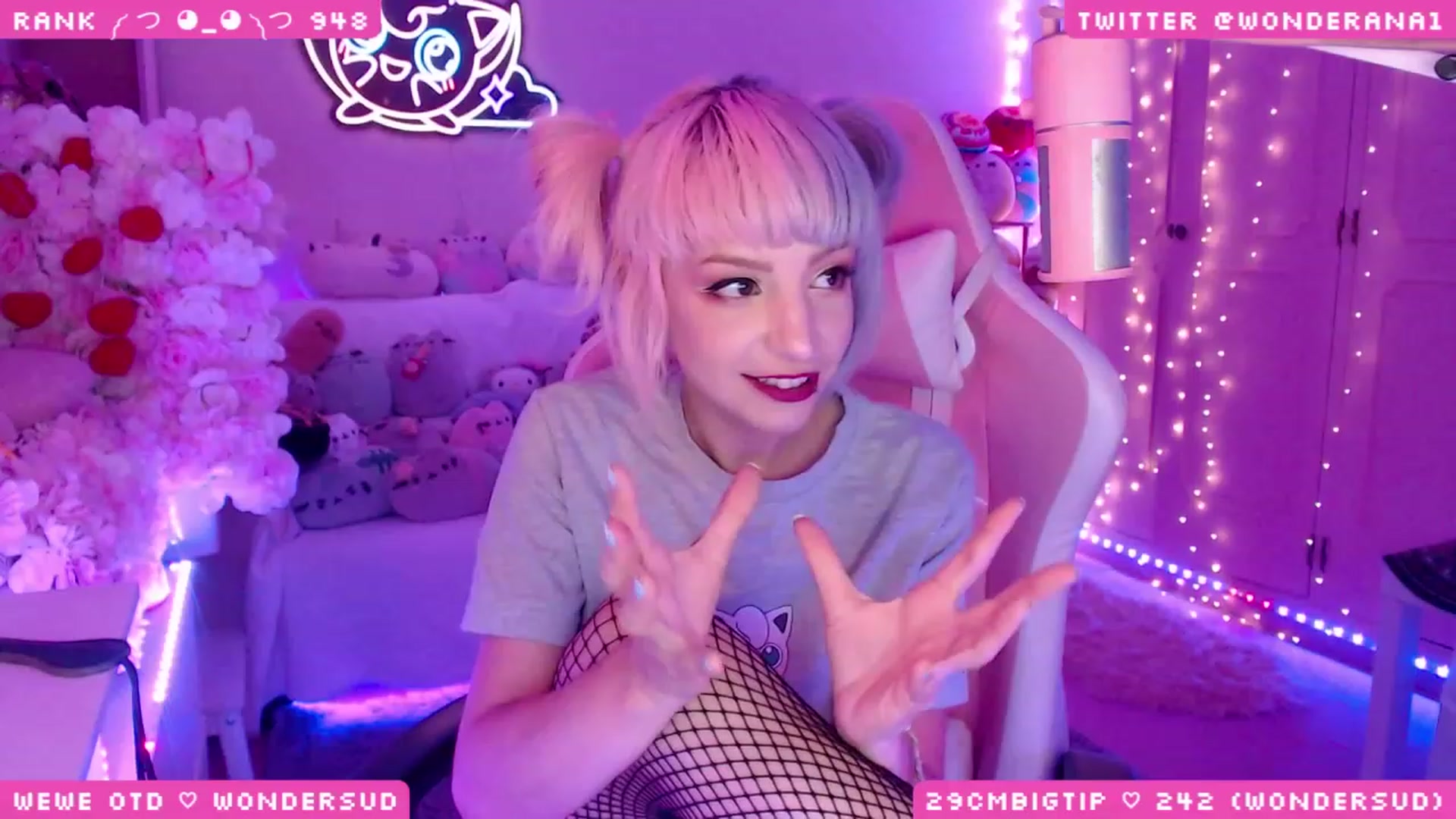 Gallery image thumbnail from WonderAna's myfreecams stream on, 09/26/2023, 01:48 image 16 of 20
