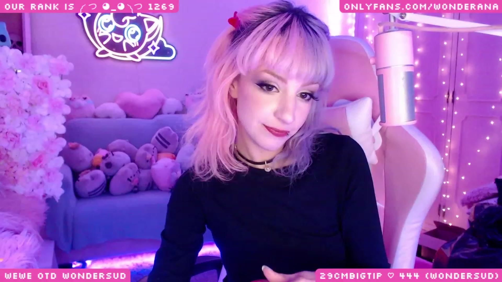 Gallery image thumbnail from WonderAna's myfreecams stream on, 11/05/2023, 02:00 image 1 of 20