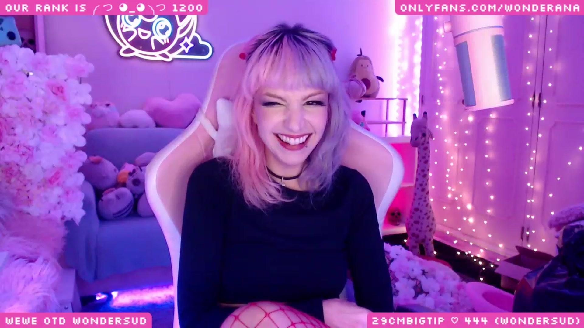Gallery image thumbnail from WonderAna's myfreecams stream on, 11/05/2023, 02:00 image 9 of 20